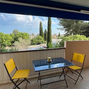 appartement-t2-hyres-grand-balcon.fr-provencehotel.com/